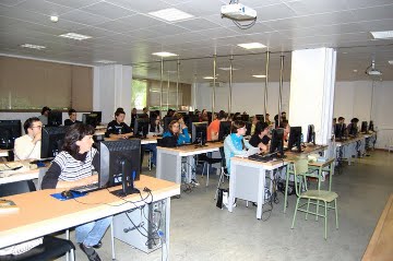 A deep course about free software translation with high-school pupils