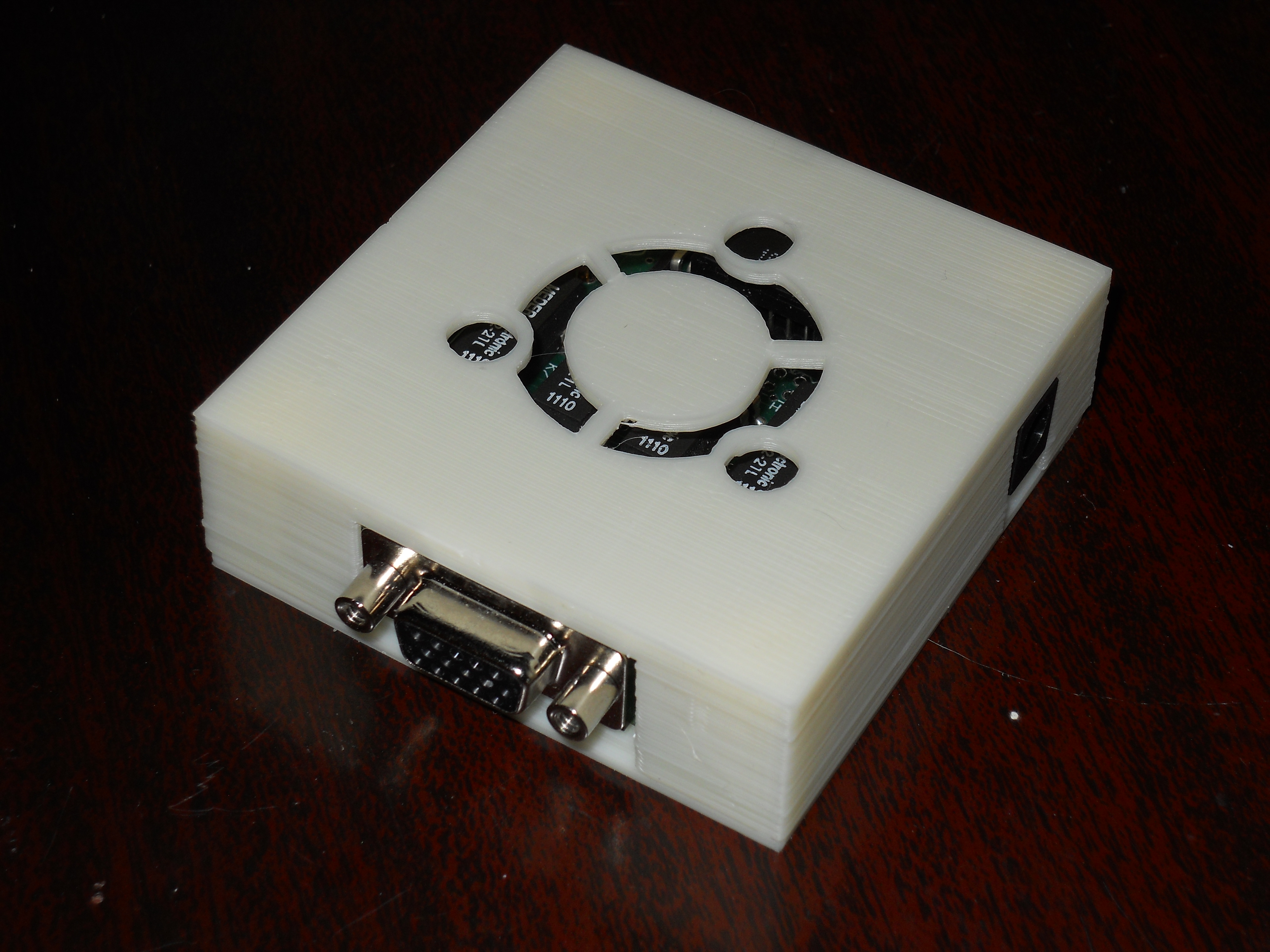 Photo of VGA switch in a case with the Ubuntu logo